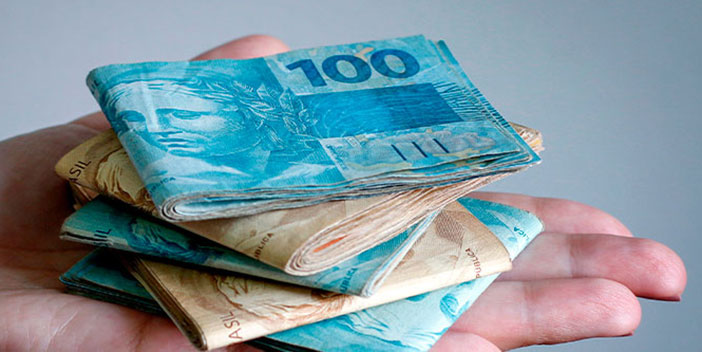 Leia mais sobre o artigo Governo finaliza proposta e salário mínimo deve subir para R$ 1.320